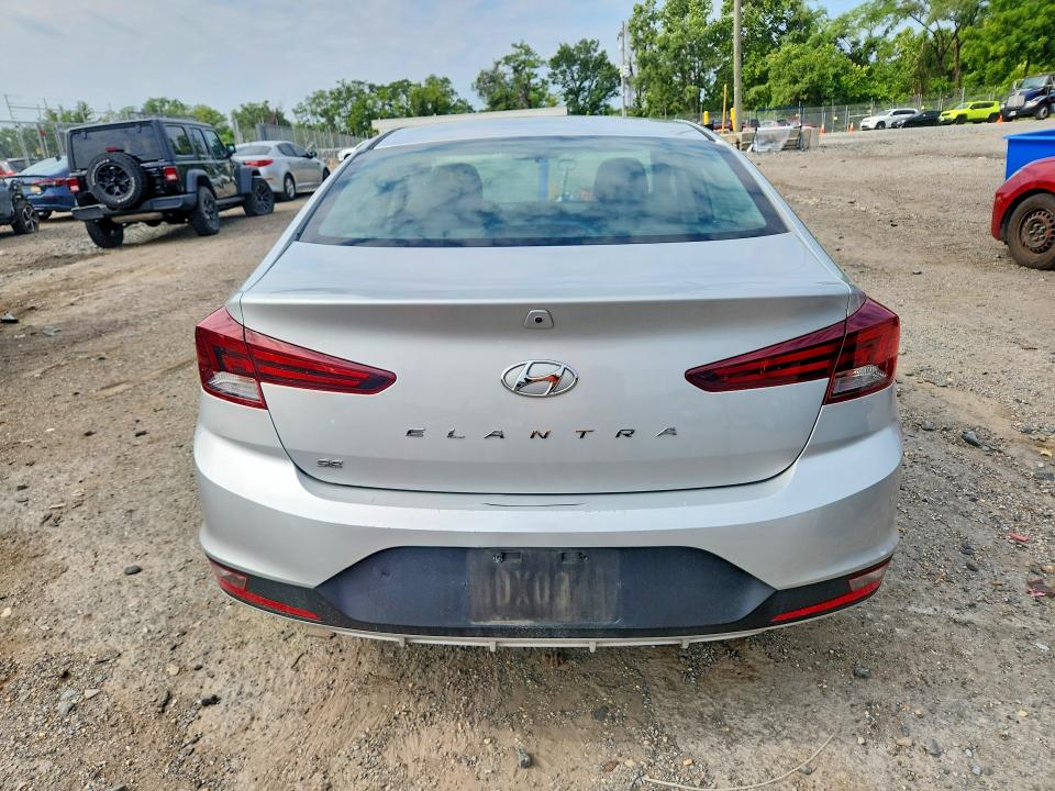 2019 Hyundai Elantra მანქანა იყიდება აუქციონზე, vin: 5NPD74LF7KH438069, აუქციონის ნომერი: 61520496