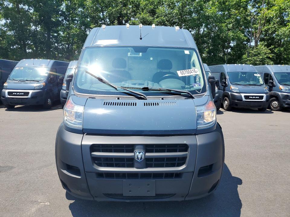 60700416 :رقم المزاد ، 3C6TRVDG1JE161061 vin ، 2018 Ram Promaster 2500 مزاد بيع