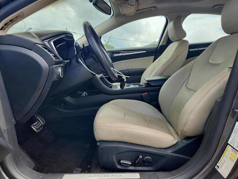 60620696 :رقم المزاد ، 3FA6P0D97JR155201 vin ، 2018 Ford Fusion مزاد بيع
