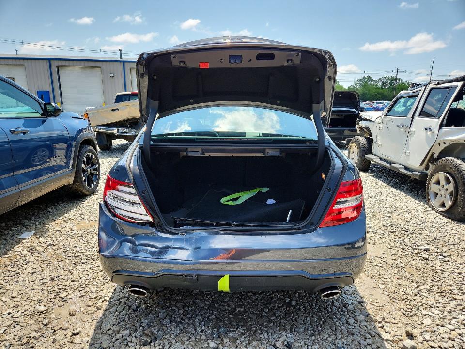 2014 Mercedes-benz C მანქანა იყიდება აუქციონზე, vin: WDDGF8AB1EA931786, აუქციონის ნომერი: 60204546