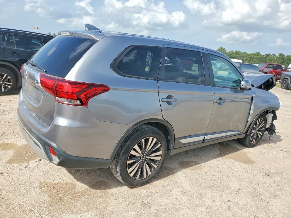 Продажа на аукционе авто 2019 Mitsubishi Outlander, vin: JA4AD3A3XKZ043045, номер лота: 61436506