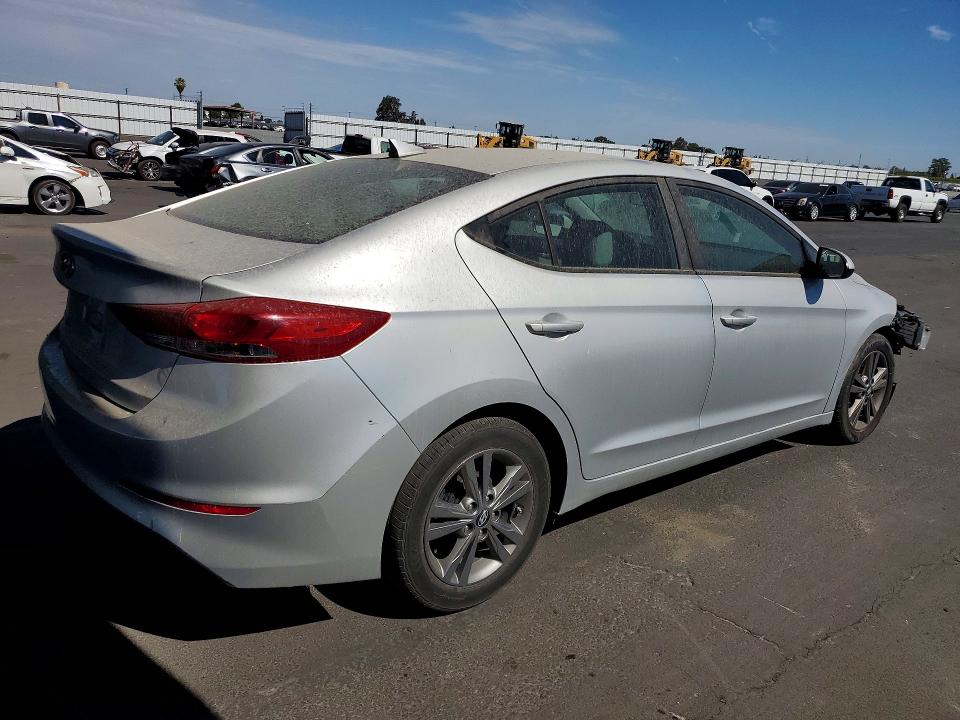 2017 Hyundai Elantra მანქანა იყიდება აუქციონზე, vin: 5NPD84LF8HH089946, აუქციონის ნომერი: 61070496