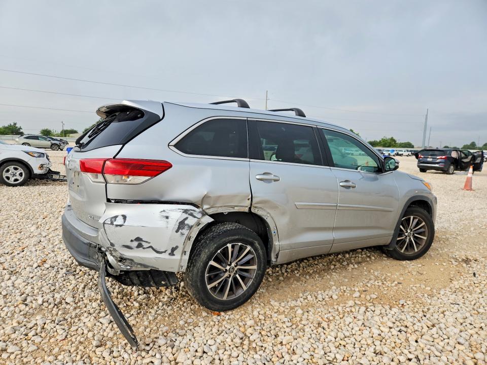 Aukcja sprzedaży 2017 Toyota Highlander, vin: 5TDJZRFHXHS373129, numer aukcji: 61382666