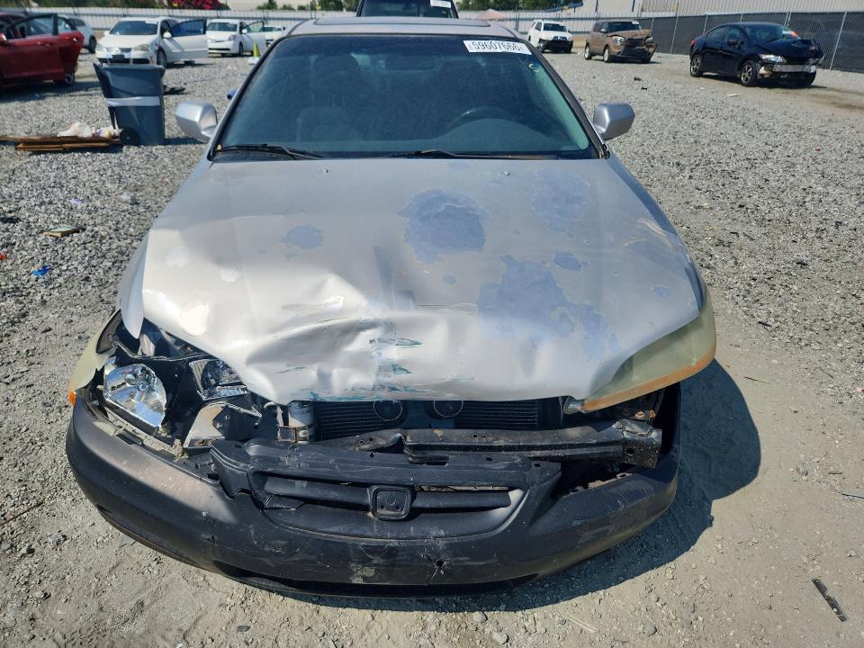 59607666 :رقم المزاد ، 1HGCG225X2A006187 vin ، 2002 Honda Accord مزاد بيع