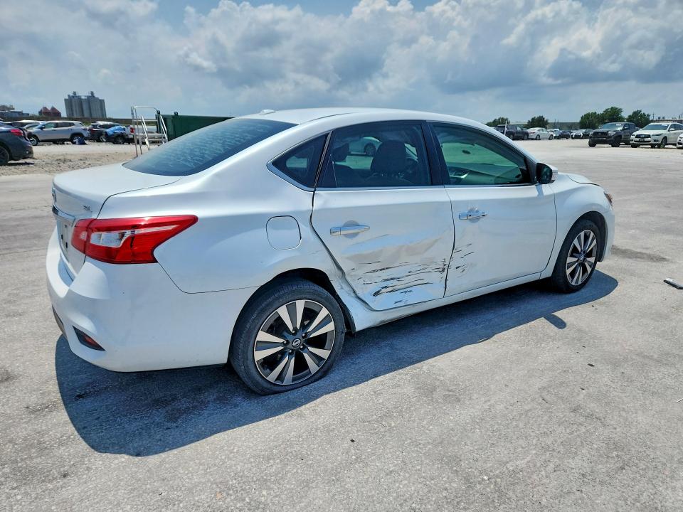 63407726 :رقم المزاد ، 3N1AB7AP0HY299755 vin ، 2017 Nissan Sentra مزاد بيع