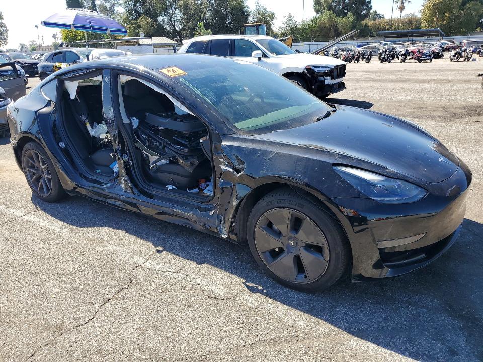 Продажа на аукционе авто 2023 Tesla Model 3, vin: 5YJ3E1EA3PF549581, номер лота: 62358806