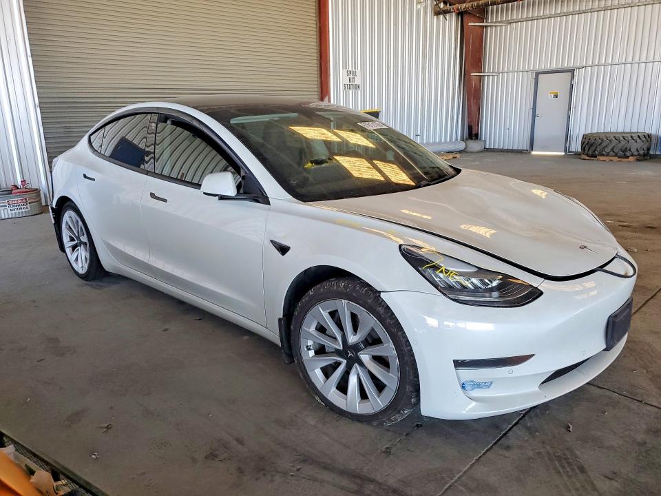 61613176 :رقم المزاد ، 5YJ3E1EA7MF862564 vin ، 2021 Tesla Model 3 مزاد بيع