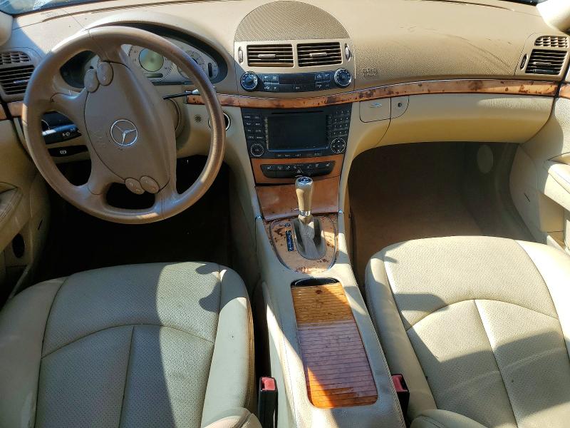 60049156 :رقم المزاد ، WDBUF56X88B264695 vin ، 2008 Mercedes-benz E مزاد بيع