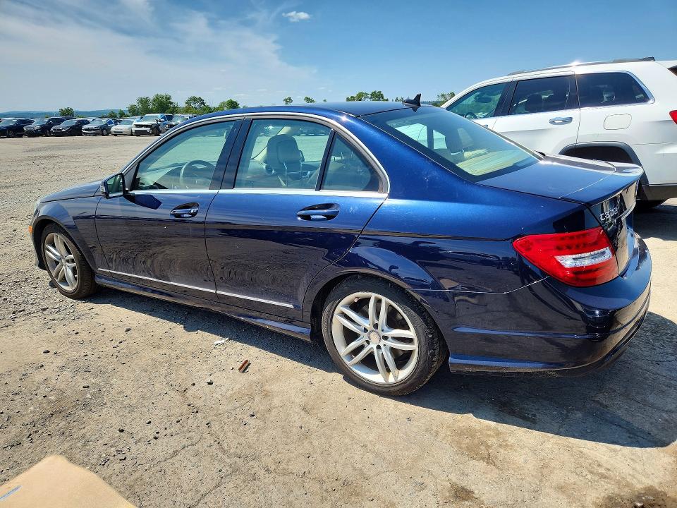 2014 Mercedes-benz C მანქანა იყიდება აუქციონზე, vin: WDDGF8AB0EG193167, აუქციონის ნომერი: 62704556