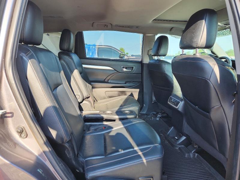 2019 Toyota Highlander მანქანა იყიდება აუქციონზე, vin: 5TDJZRFH5KS589137, აუქციონის ნომერი: 63015886