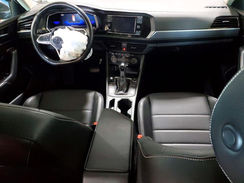63131736 :رقم المزاد ، 3VW7M7BU0NM030645 vin ، 2022 Volkswagen Jetta مزاد بيع