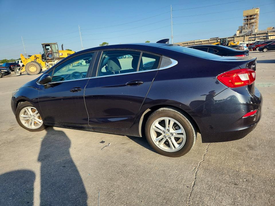 62416856 :رقم المزاد ، 1G1BE5SM7G7310700 vin ، 2016 Chevrolet Cruze مزاد بيع