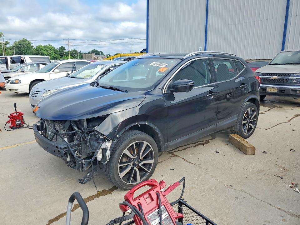 60159056 :رقم المزاد ، JN1BJ1CR1JW282852 vin ، 2018 Nissan Rogue Sport مزاد بيع