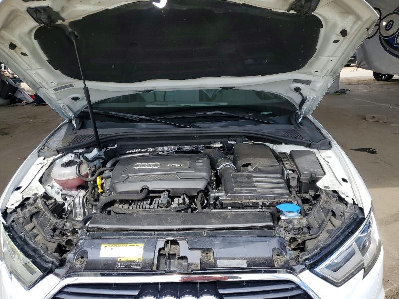 2017 Audi A3 მანქანა იყიდება აუქციონზე, vin: WAUB8GFF8H1043686, აუქციონის ნომერი: 59682936