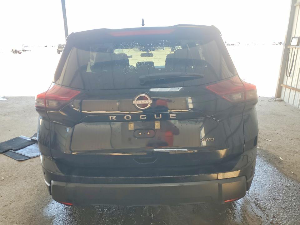 60820886 :رقم المزاد ، 5N1BT3AB6RC682133 vin ، 2024 Nissan Rogue مزاد بيع