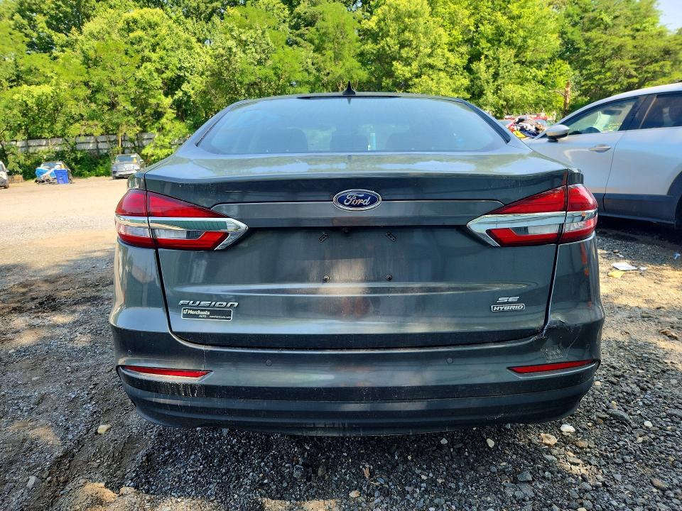 57611436 :رقم المزاد ، 3FA6P0LU0LR159065 vin ، 2020 Ford Fusion مزاد بيع