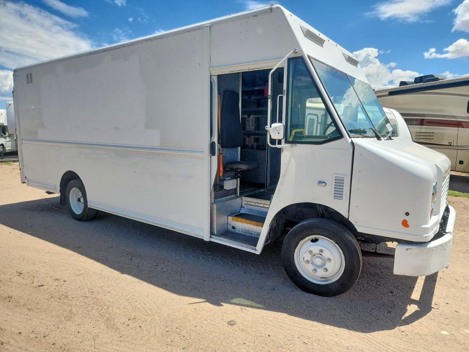 Продаж на аукціоні авто 2015 Freightliner Mt45 Chassis, vin: 4UZAC1DV3FCGX4544, номер лоту: 62855086
