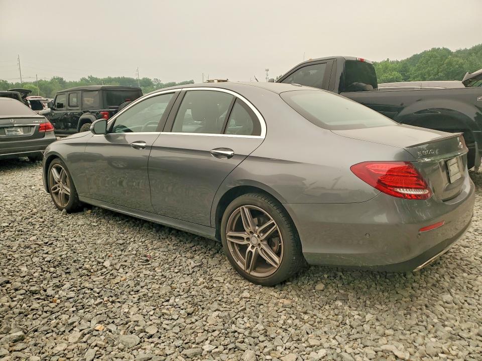 60990806 :رقم المزاد ، WDDZF4KB2HA091540 vin ، 2017 Mercedes-benz E مزاد بيع