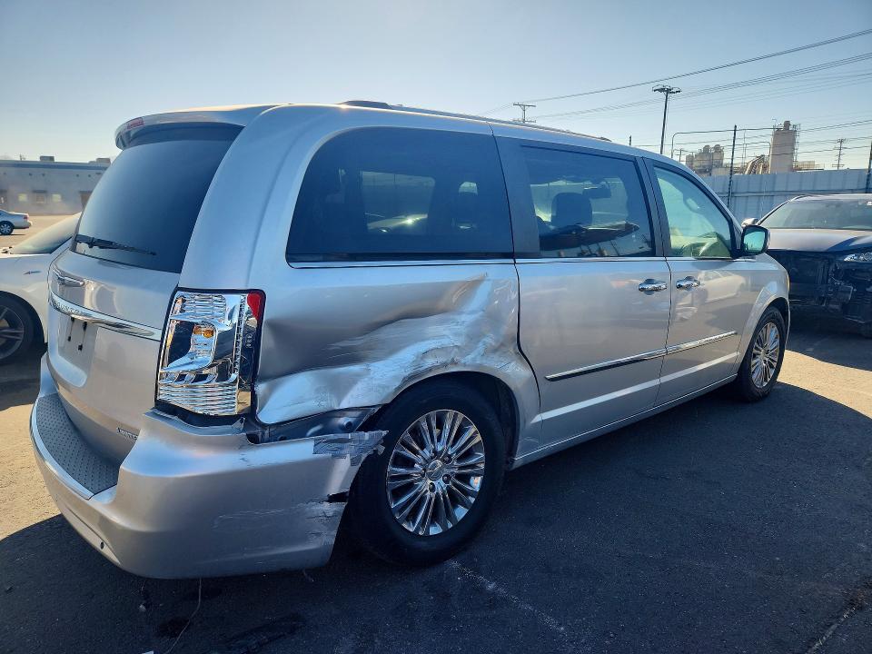 2011 Chrysler Town & Country მანქანა იყიდება აუქციონზე, vin: 2A4RR6DG7BR797907, აუქციონის ნომერი: 59721356