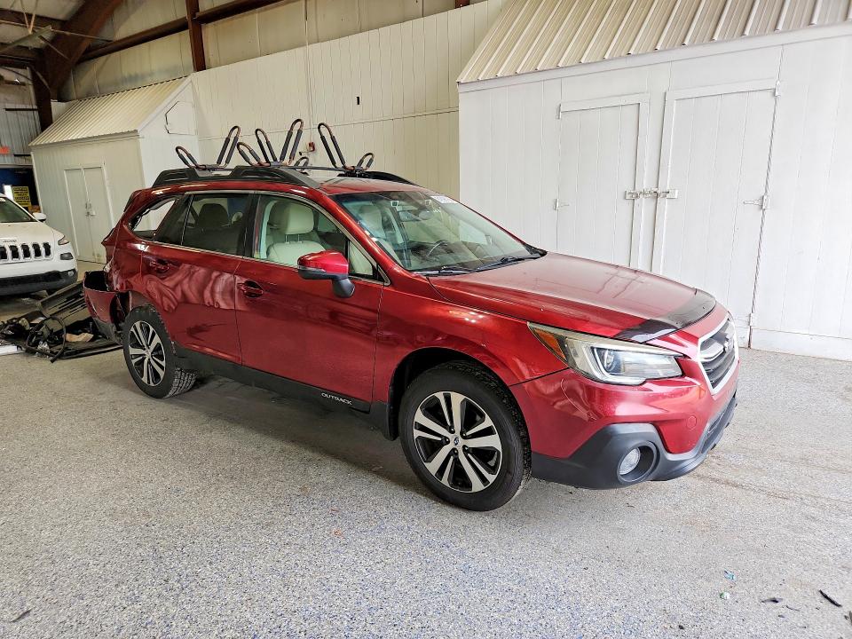 61898166 :رقم المزاد ، 4S4BSANC1J3382465 vin ، 2018 Subaru Outback مزاد بيع