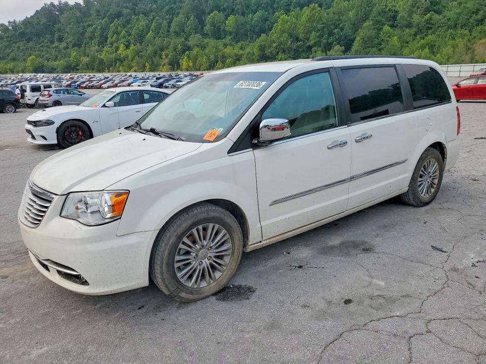 62702036 :رقم المزاد ، 2C4RC1CG8DR531441 vin ، 2013 Chrysler Town & Country مزاد بيع