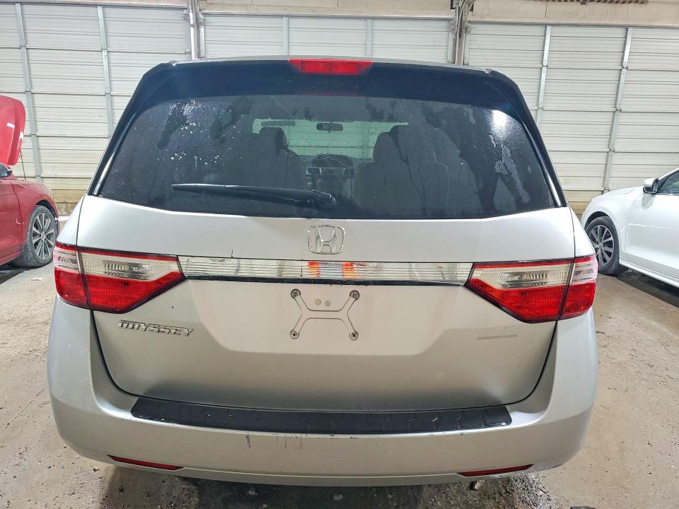 63161026 :رقم المزاد ، 5FNRL5H29BB090951 vin ، 2011 Honda Odyssey مزاد بيع