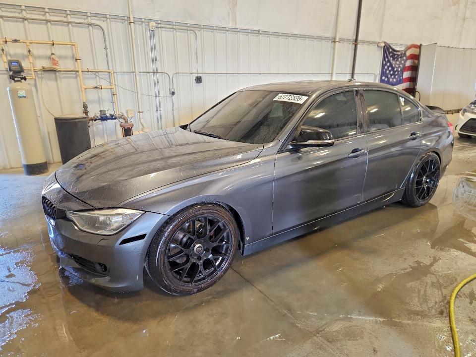 62272326 :رقم المزاد ، WBA3B3C55DF538130 vin ، 2013 Bmw 328 مزاد بيع
