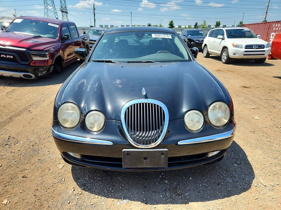 60851216 :رقم المزاد ، SAJDA01N81FL96073 vin ، 2001 Jaguar S-type مزاد بيع