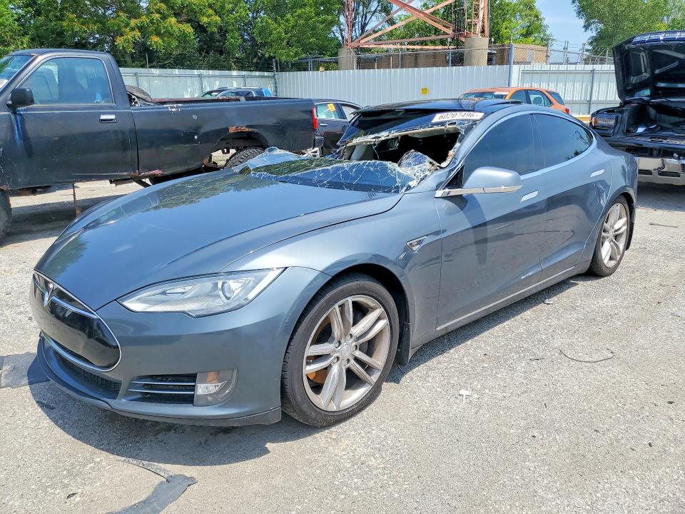 Продажа на аукционе авто 2013 Tesla Model S, vin: 5YJSA1CG7DFP03882, номер лота: 60207496