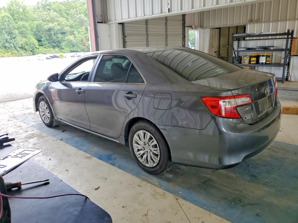 63253676 :رقم المزاد ، 4T1BF1FK7CU170239 vin ، 2012 Toyota Camry مزاد بيع