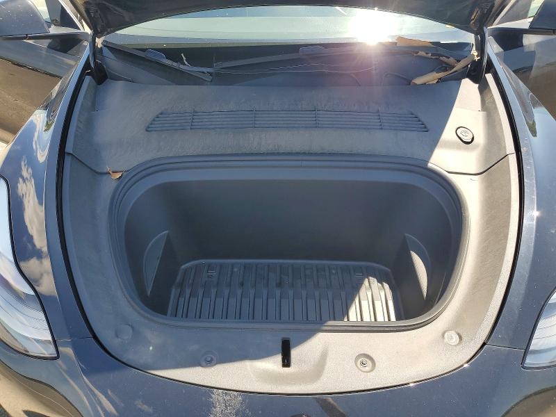 Продажа на аукционе авто 2023 Tesla Model Y, vin: 7SAYGDED5PF932811, номер лота: 61674846