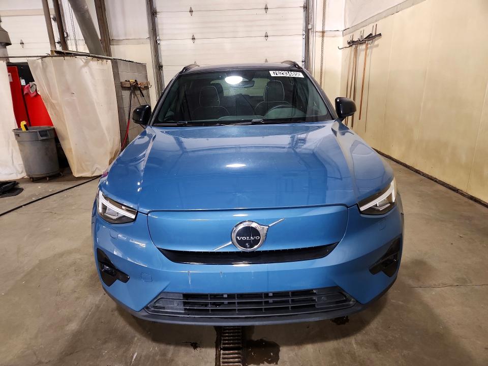 Aukcja sprzedaży 2023 Volvo Xc40, vin: YV4ED3UM0P2990071, numer aukcji: 76293485