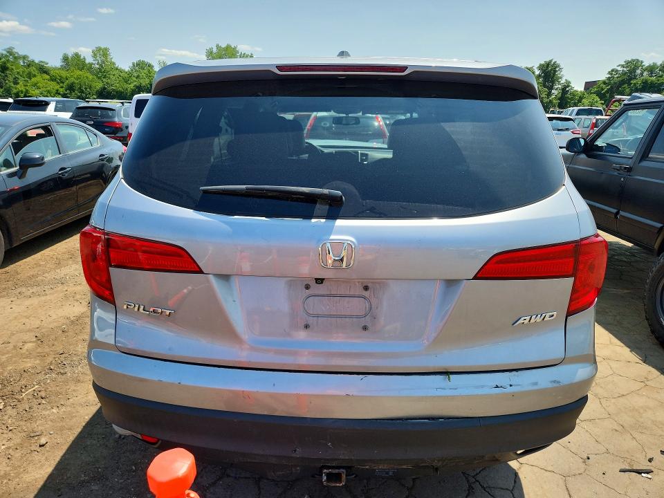 62609156 :رقم المزاد ، 5FNYF6H57JB036307 vin ، 2018 Honda Pilot مزاد بيع