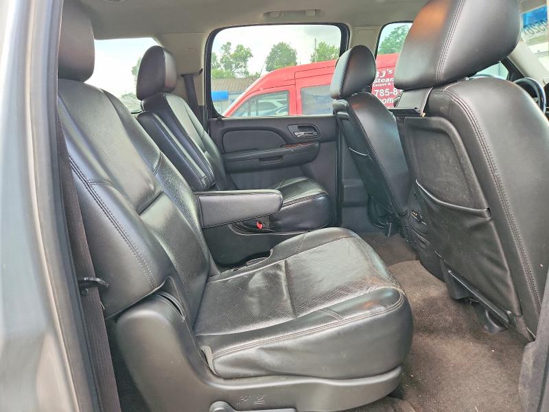 2013 Chevrolet Suburban მანქანა იყიდება აუქციონზე, vin: 1GNSKKE70DR290995, აუქციონის ნომერი: 61599526