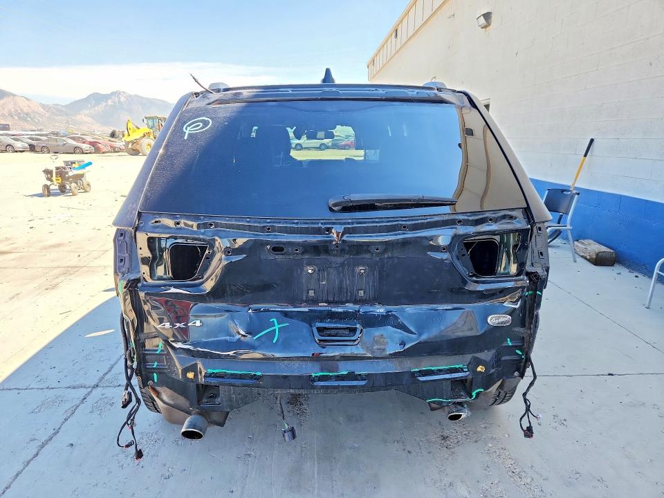 61641876 :رقم المزاد ، 1C4RJFCG6FC836242 vin ، 2015 Jeep Grand Cherokee مزاد بيع