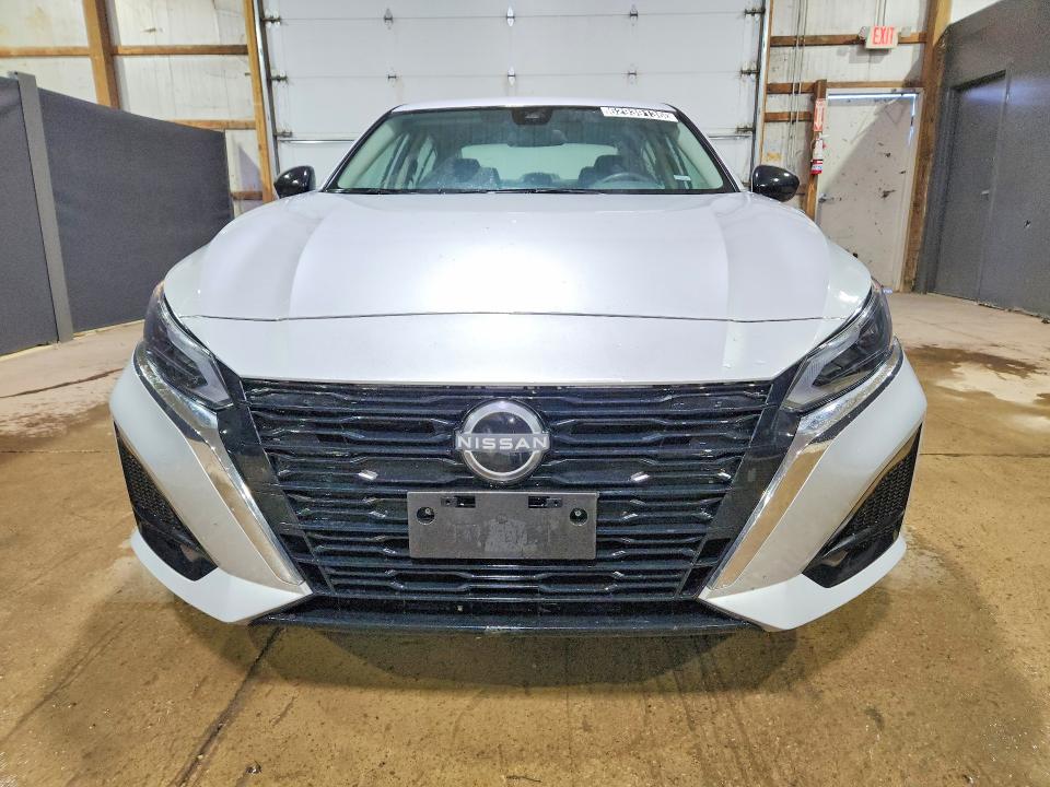62939136 :رقم المزاد ، 1N4BL4DV0RN422787 vin ، 2024 Nissan Altima مزاد بيع