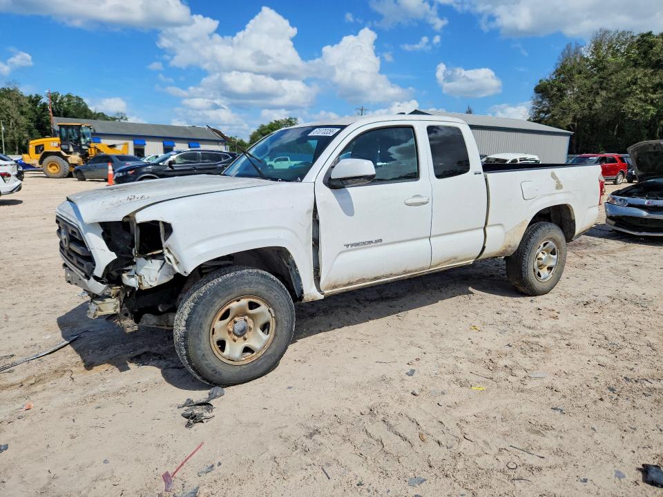 61070356 :رقم المزاد ، 5TFSZ5AN6GX008630 vin ، 2016 Toyota Tacoma مزاد بيع