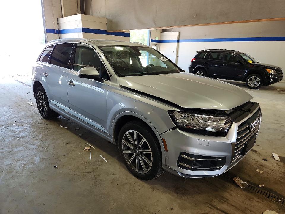 Продажа на аукционе авто 2019 Audi Q7, vin: WA1LHAF77KD021627, номер лота: 59355846