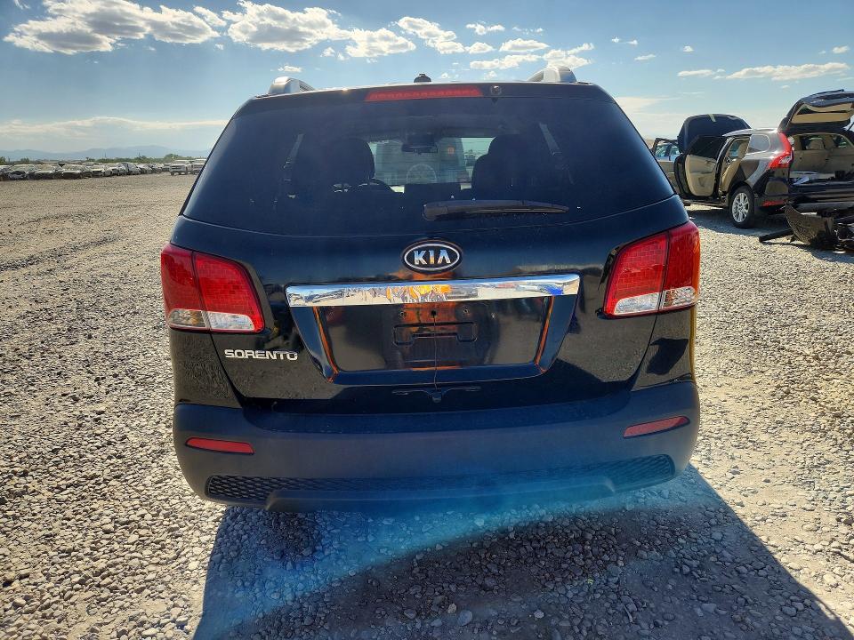 2011 Kia Sorento მანქანა იყიდება აუქციონზე, vin: 5XYKTDA27BG050818, აუქციონის ნომერი: 60994136