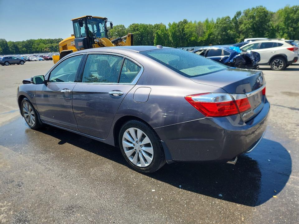 61751046 :رقم المزاد ، 1HGCR3F86DA035676 vin ، 2013 Honda Accord مزاد بيع