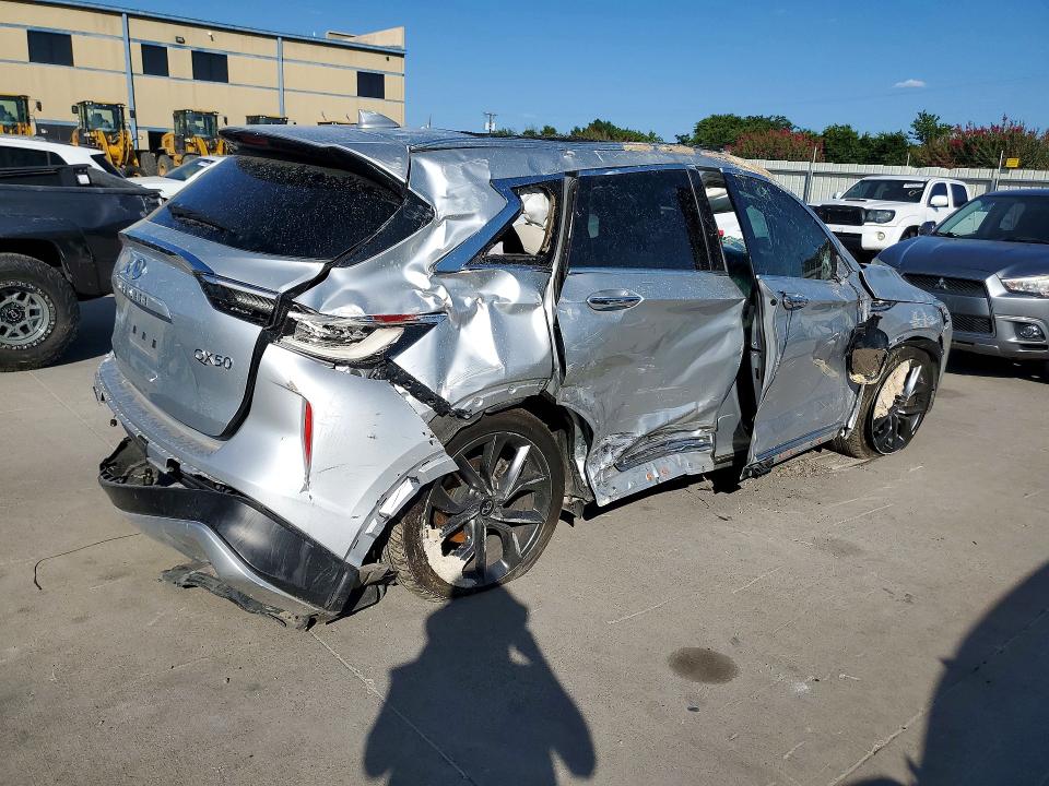 60082686 :رقم المزاد ، 3PCAJ5DA4MF123714 vin ، 2021 Infiniti Qx50 مزاد بيع