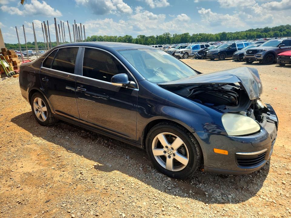 2008 Volkswagen Jetta მანქანა იყიდება აუქციონზე, vin: 3VWRM71K48M105201, აუქციონის ნომერი: 59789766