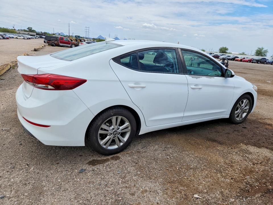 61601096 :رقم المزاد ، 5NPD84LF8JH296665 vin ، 2018 Hyundai Elantra مزاد بيع