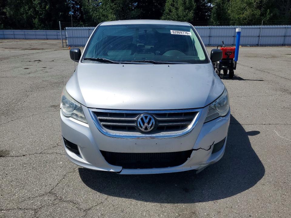 2011 Volkswagen Routan მანქანა იყიდება აუქციონზე, vin: 2V4RW4DG8BR714784, აუქციონის ნომერი: 62869776