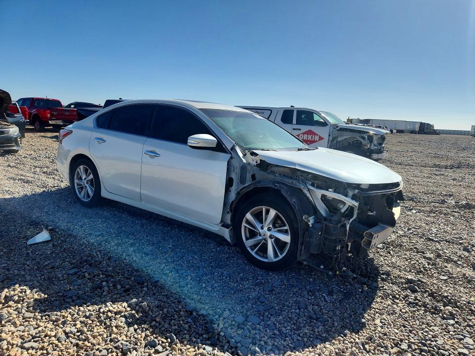 2015 Nissan Altima მანქანა იყიდება აუქციონზე, vin: 1N4AL3AP9FC436318, აუქციონის ნომერი: 61911246