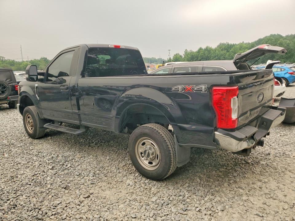 60560196 :رقم المزاد ، 1FTBF2B63HEE77007 vin ، 2017 Ford F250 مزاد بيع