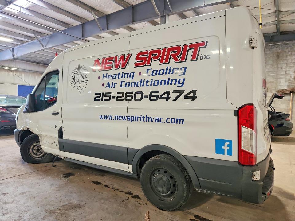 60151026 :رقم المزاد ، 1FTYE1CM0GKA44300 vin ، 2016 Ford Transit مزاد بيع