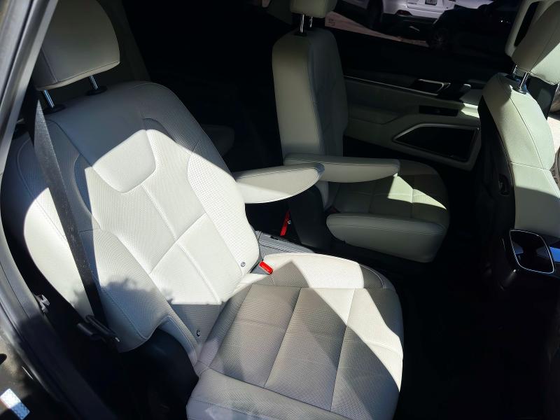 Продажа на аукционе авто 2021 Kia Telluride, vin: 5XYP34HC2MG121656, номер лота: 60685236