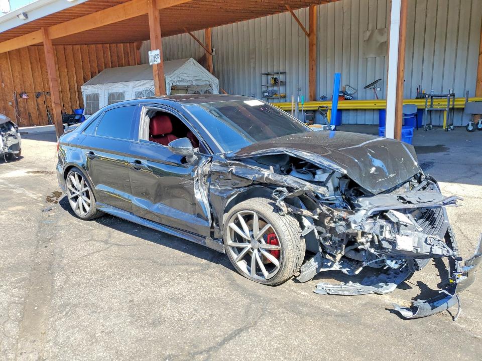 63357076 :رقم المزاد ، WAUB1GFF7H1037415 vin ، 2017 Audi S3 مزاد بيع