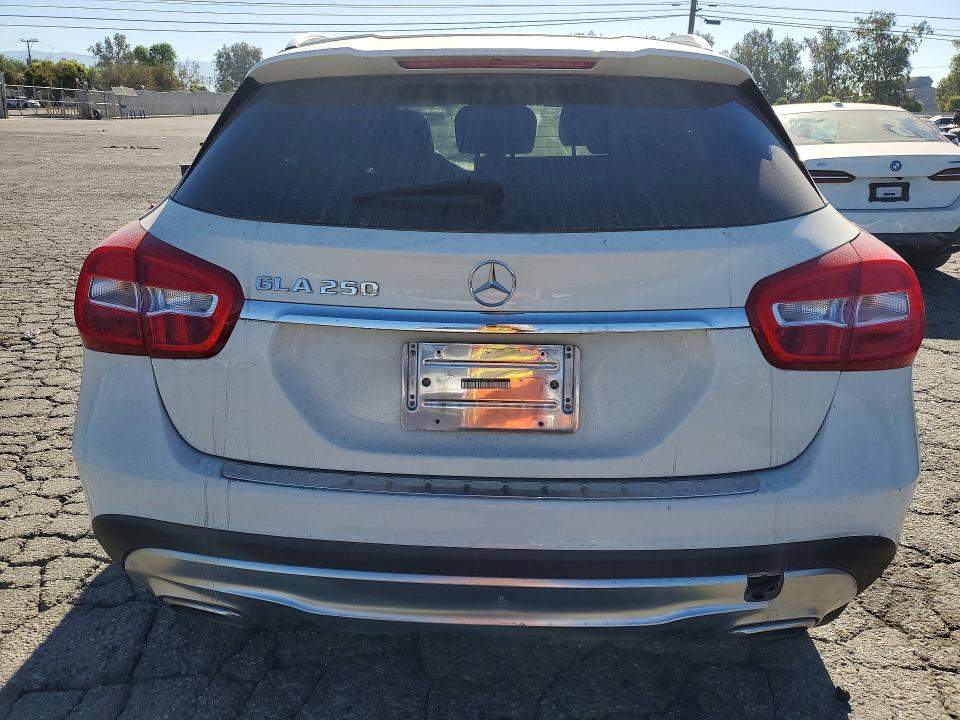 59897296 :رقم المزاد ، WDCTG4EB8HJ356139 vin ، 2017 Mercedes-benz Gla مزاد بيع